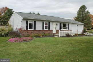 500 Holly Ann Dr, Landisville, PA 17538