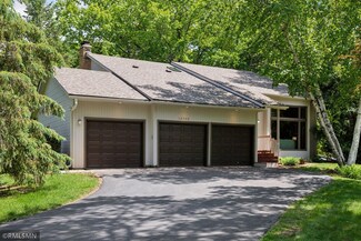 12762 Foliage Ave, Saint Paul, MN 55124