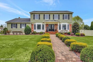 11 Beth Dr, Manalapan, NJ 07726