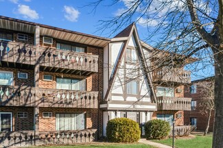 14 Crestview Ln Unit 3, Vernon Hills, IL 60061