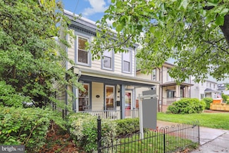 104 E Oxford Ave, Alexandria, VA 22301