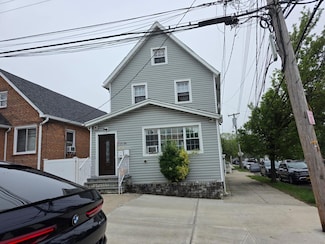 128-04 Gotham Rd, Jamaica, NY 11420