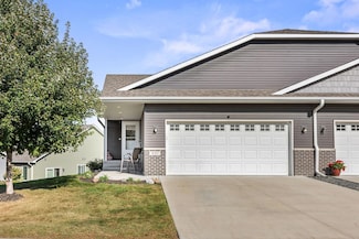 337 2nd St NW, Mayer, MN 55360