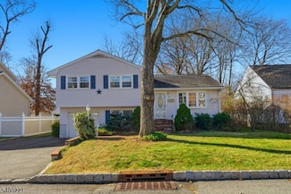 59 Kingston Rd, Parsippany, NJ 07054