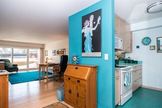 1245 S Maple Rd Unit 105, Ann Arbor, MI 48103