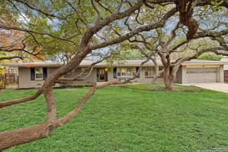 110 Five Oaks Dr, San Antonio, TX 78209