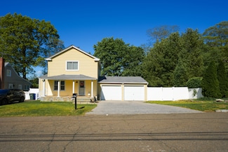 98 Herald Ave, Bridgeport, CT 06606