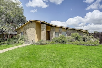 2118 Courtland Cir, Carrollton, TX 75007