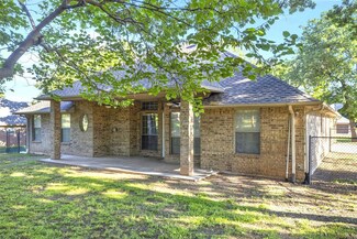 1054 White Tail Ct, Guthrie, OK 73044