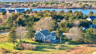 31 Butlers Cove Rd, Edgartown, MA 02539