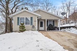 1511 Edmonds St, Jefferson City, MO 65109