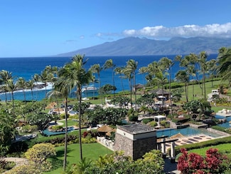 1 Bay Dr Unit 3504, Lahaina, HI 96761
