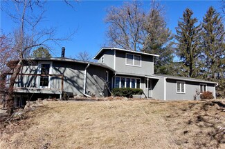 16870 J Ave, Perry, IA 50220