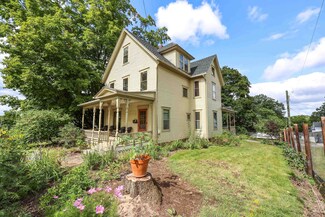 62 Beech St, Franklin, NH 03235