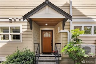 3122 Franklin Ave E Unit A, Seattle, WA 98102