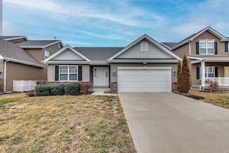 3473 Charlestowne Crossing Dr, Saint Charles, MO 63301