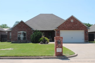 2009 Ten Springs, McAlester, OK 74501
