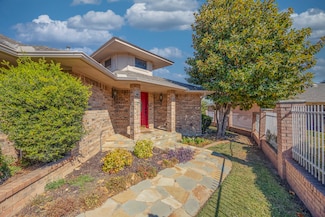 8418 Golf Club Cir, Fort Worth, TX 76179