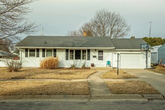 615 27th Ave, Monroe, WI 53566