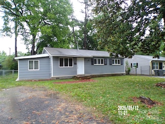 2409 Thornton Rd, Charlotte, NC 28208