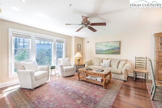 415 Peaceful Haven Dr Unit D-1, Boone, NC 28607