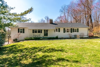 10495 Mulberry Rd, Chardon, OH 44024