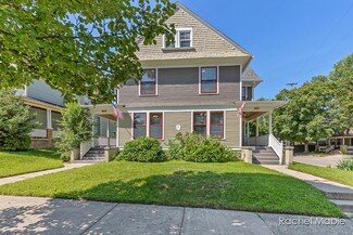 601 Paris Ave SE, Grand Rapids, MI 49503