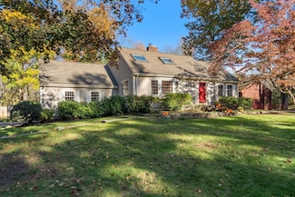 31 White Rd, Wayland, MA 01778