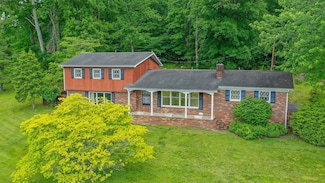 461 Baker Mountain Rd, Sparta, TN 38583