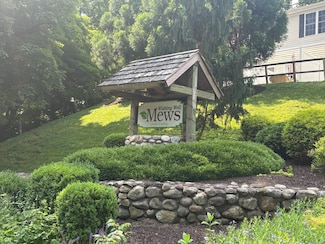 22 Wishing Well Ln Unit 22, New Milford, CT 06776