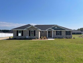 1285 Freeport Dr, Sumter, SC 29154