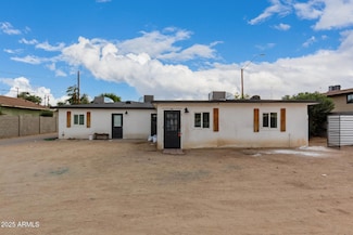 2421 W Glenrosa Ave, Phoenix, AZ 85015
