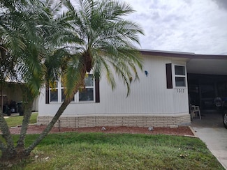 1317 Hawk Dr, Lakeland, FL 33803