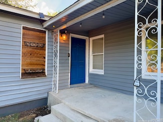 1419 W Malone Ave, San Antonio, TX 78225