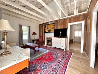 113 Christmas Ridge Rd, Berea, KY 40403