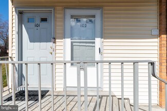 102 Sandstone Ct Unit 102, Lumberton, NJ 08048