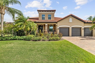 165 Mobbly Bay Dr, Oldsmar, FL 34677