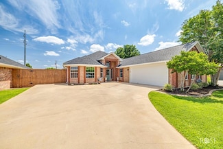 6027 Warwick Dr, San Angelo, TX 76901