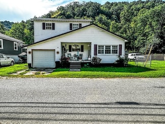 31 Jerry Bottom Ct, Huddy, KY 41535