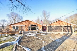406 W Fast Ave, MacKinaw, IL 61755