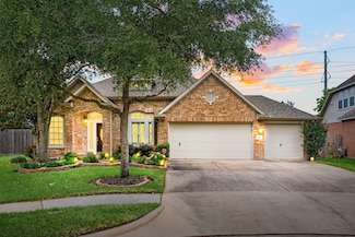 852 Shoal Pointe Ln, League City, TX 77573
