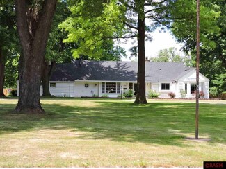 1350 Court St, Le Sueur, MN 56058