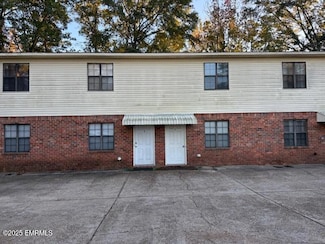 2307 Old North Hills St, Meridian, MS 39305