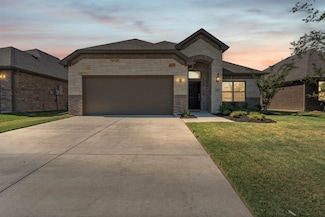 341 Saltmeadow Ln, Red Oak, TX 75154