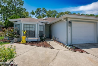 10810 Ironstone Dr S, Jacksonville, FL 32246