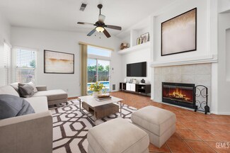 314 Lewisham St, Bakersfield, CA 93311