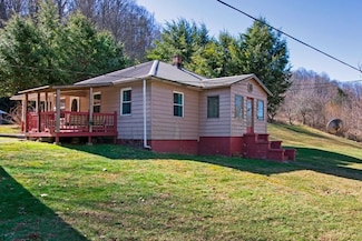 146 Mills Grocery Rd, Herndon, WV 24726
