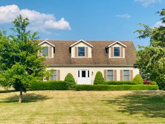 59973 Indian Lake Rd, Dowagiac, MI 49047