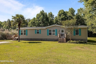 330 Mcdaniel Dr, Beaufort, NC 28516