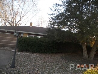621 E Jefferson St, Cuba, IL 61427